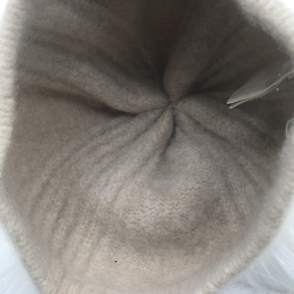 AGNONA WHITE CASHMERE BEANIE HAT WOMEN’S MADE IN ITALY BEIGE - Picture 5 of 8